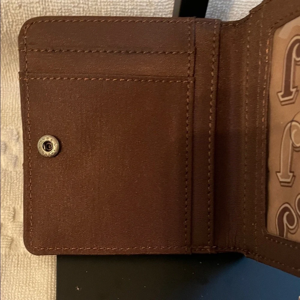 Justin Boots Brown Wallet with Turquoise Accents - Picture 6 of 6